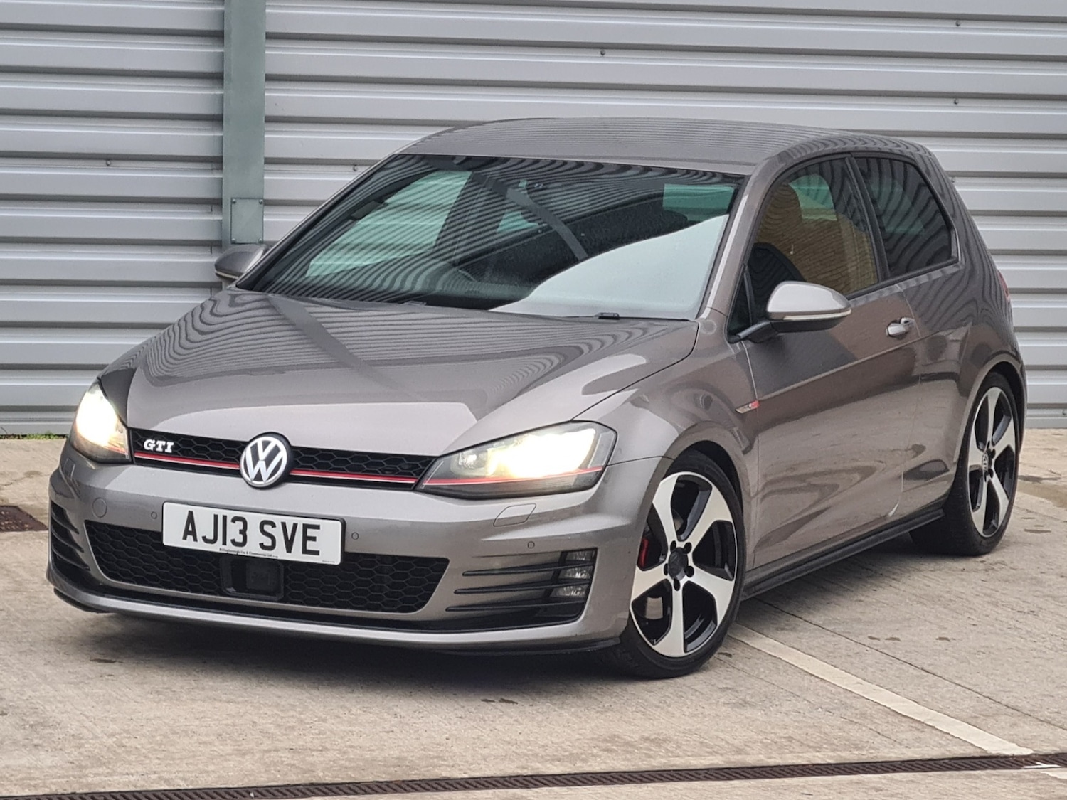 Used Volkswagen Golf 2013 for sale - 76472071: Photo 2