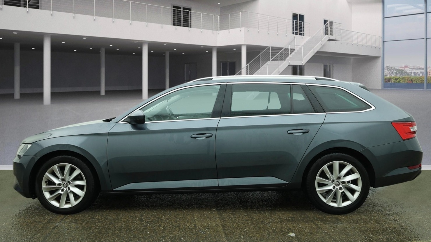 Used Skoda Superb 2017 for sale - 77537104: Photo 6