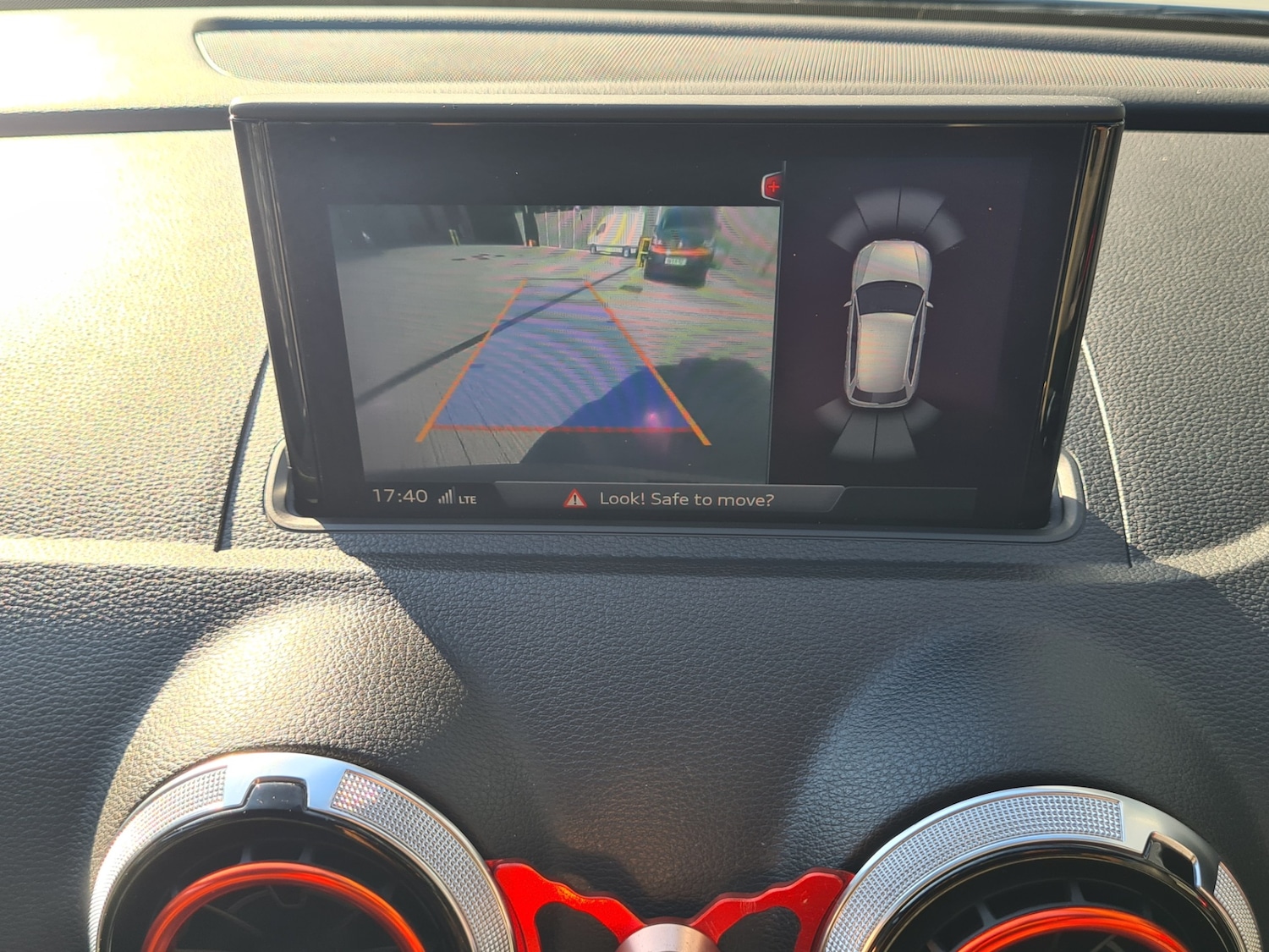 Used Audi RS3 2018 for sale - 76237472: Photo 16