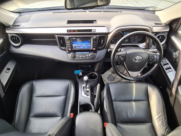 Used Toyota RAV4 2016 for sale - 72519811: Photo 5