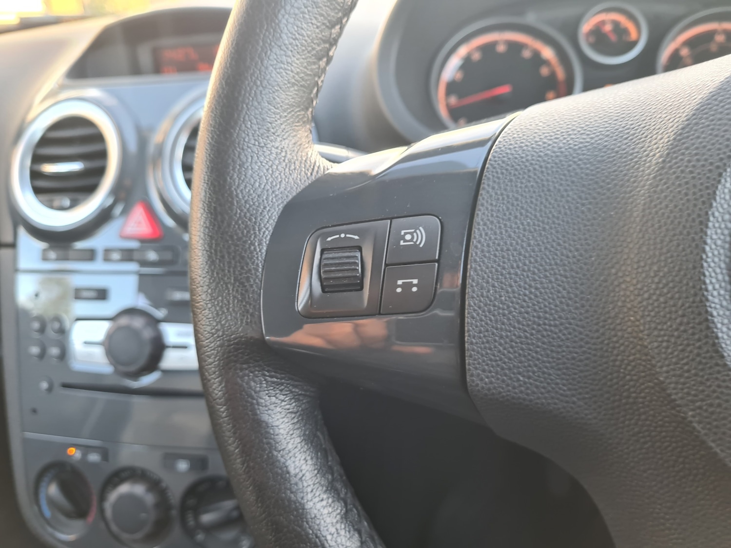 Used Vauxhall Corsa 2012 for sale - 76472067: Photo 11