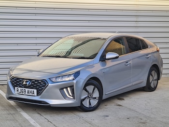 2020 (69) - 1.6 GDi Hybrid Premium 5dr DCT * PCO LICENCE *
