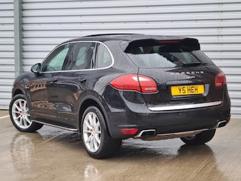Used Porsche Cayenne 2010 for sale - 77213572: Photo