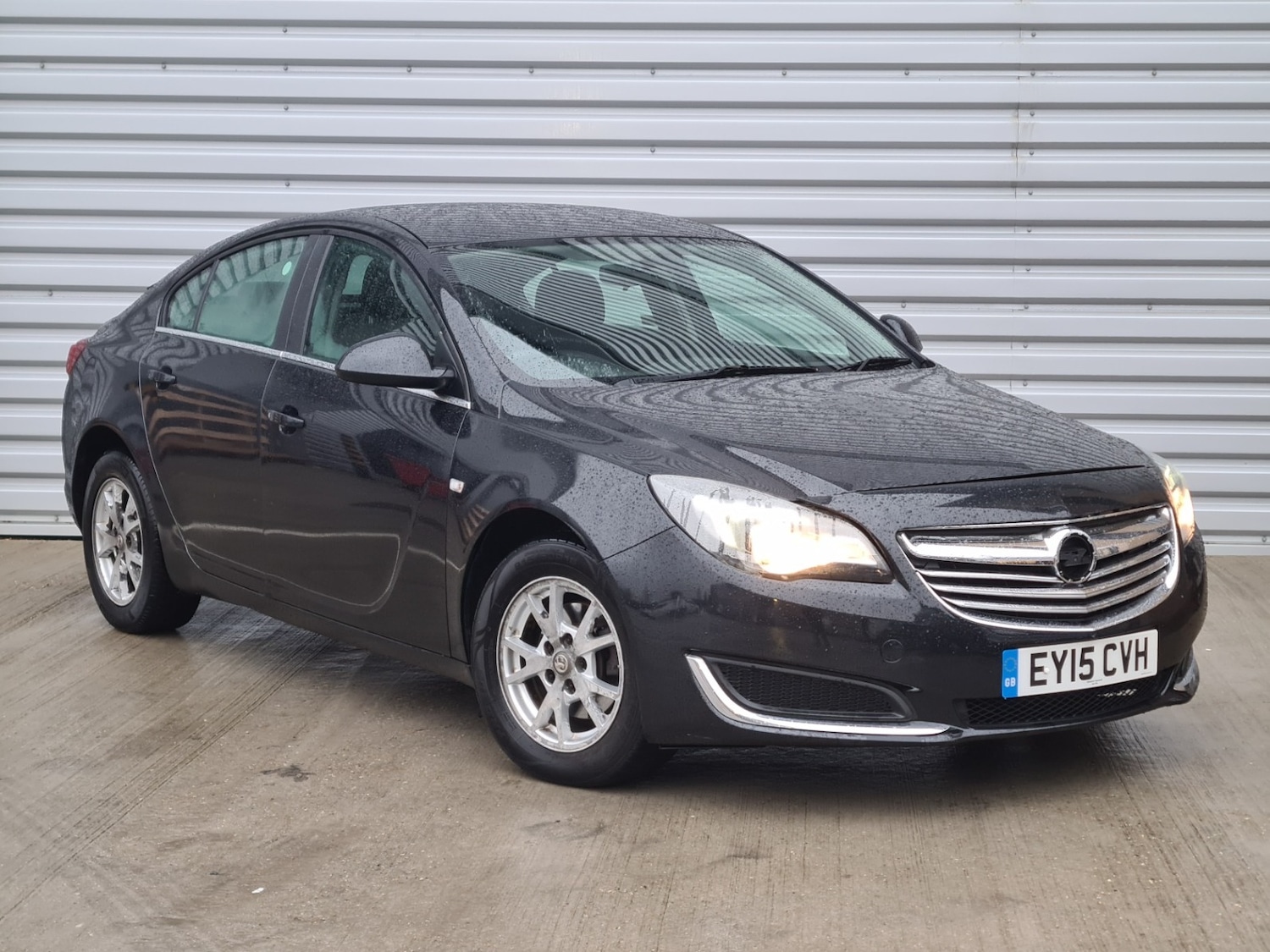 Used Vauxhall Insignia 2015 for sale - 76643834: Photo 2