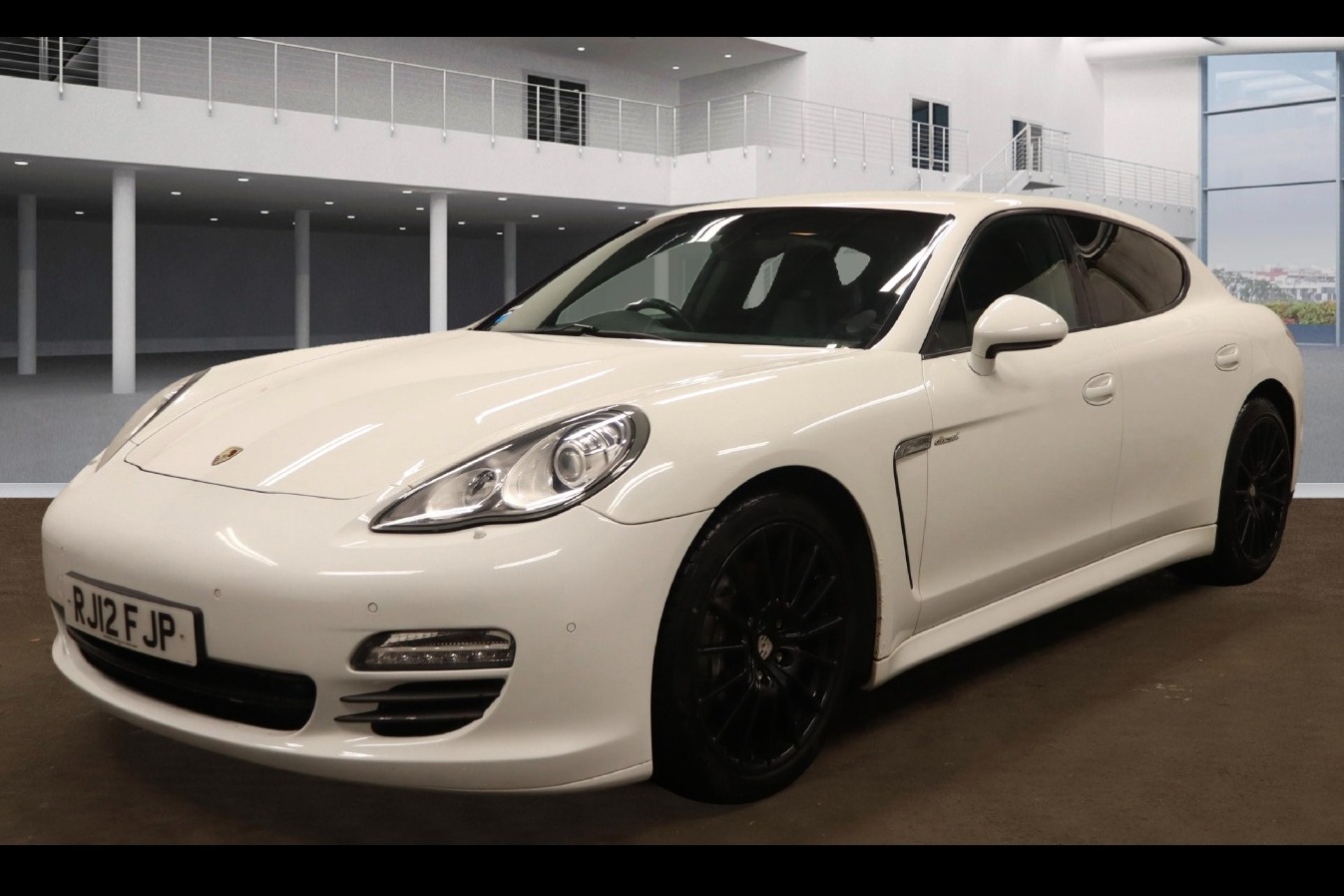 Used Porsche Panamera 2012 for sale - 76699729: Photo 3