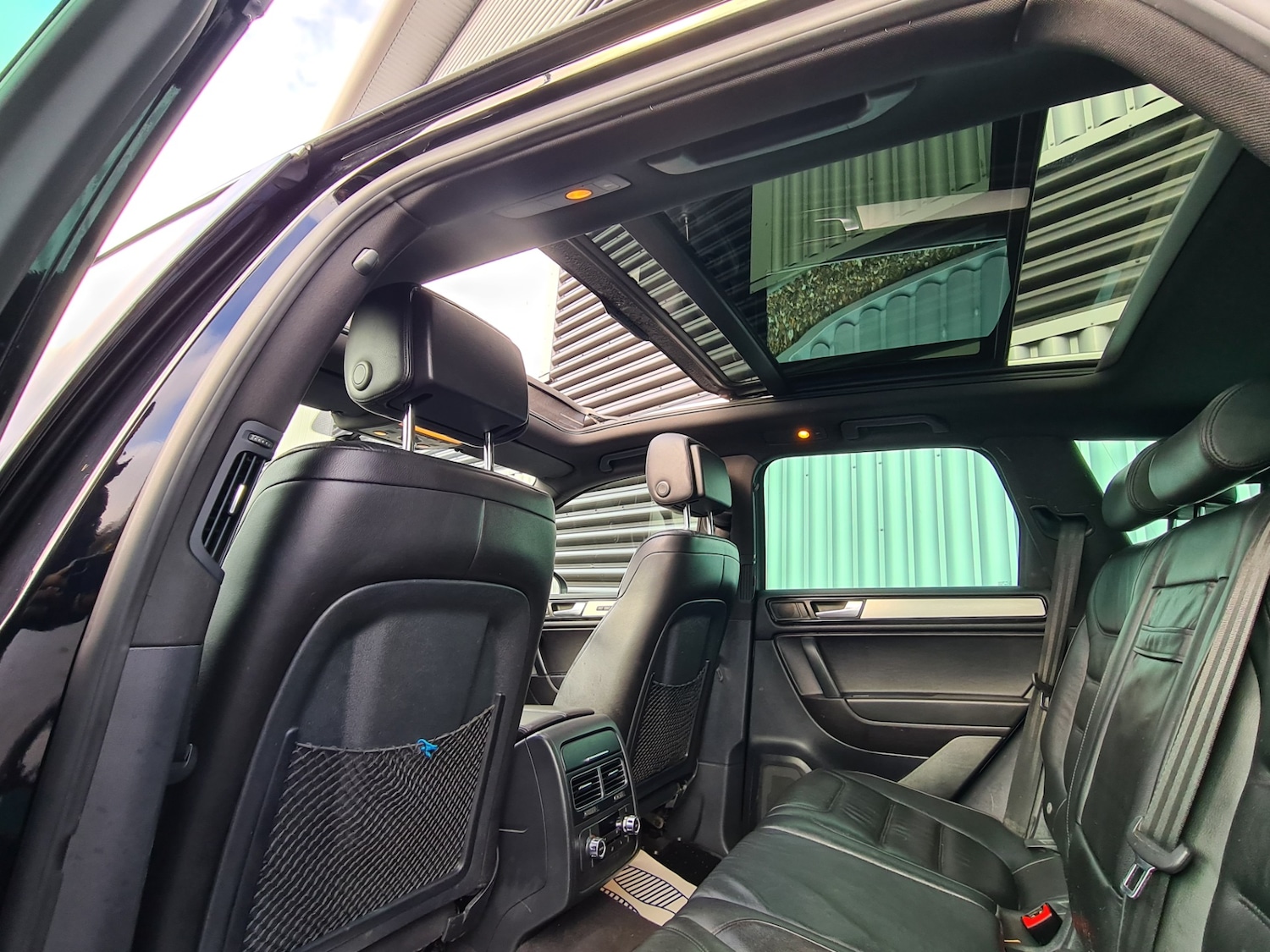 Used Volkswagen Touareg 2013 for sale - 77536831: Photo 10