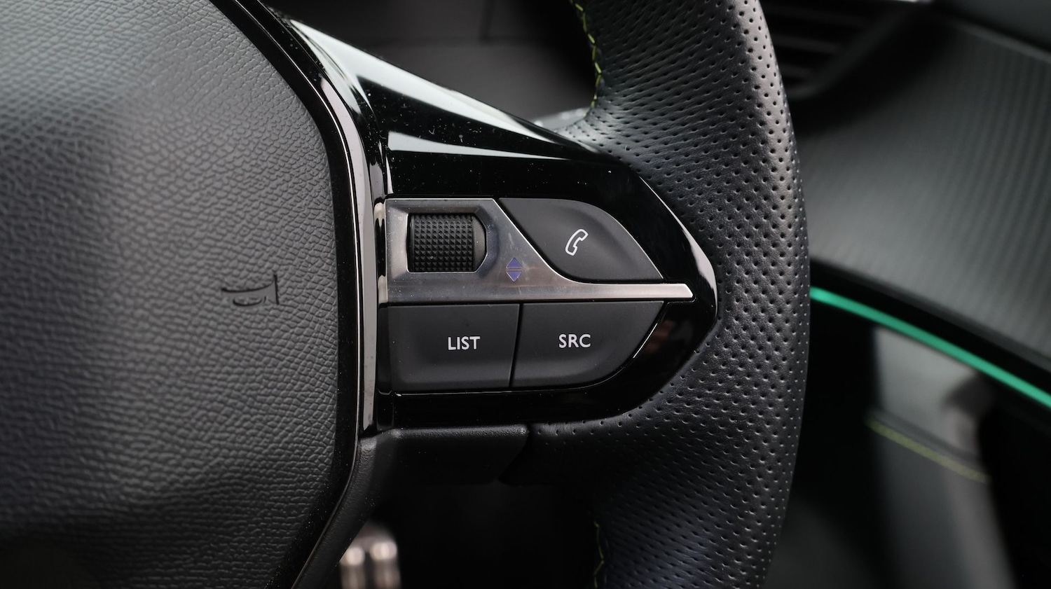 Used Peugeot 2008 2022 for sale - 77236126: Photo 24