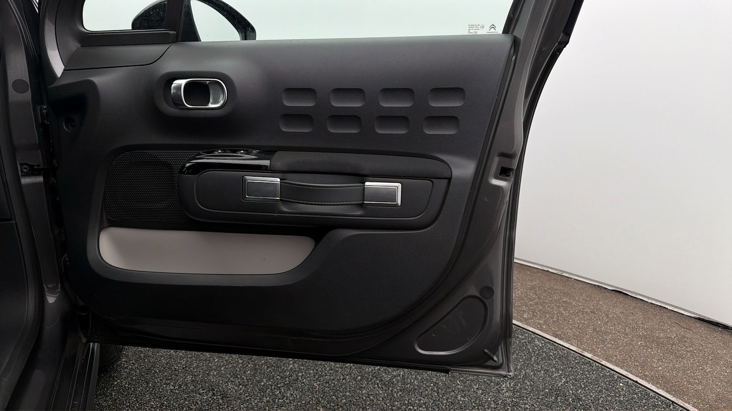 Used Citroen C3 2023 for sale - 78196637: Photo 14