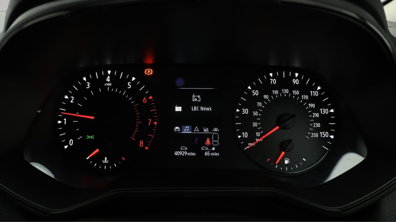 Used Renault Clio 2022 for sale - 76472809: Photo 11