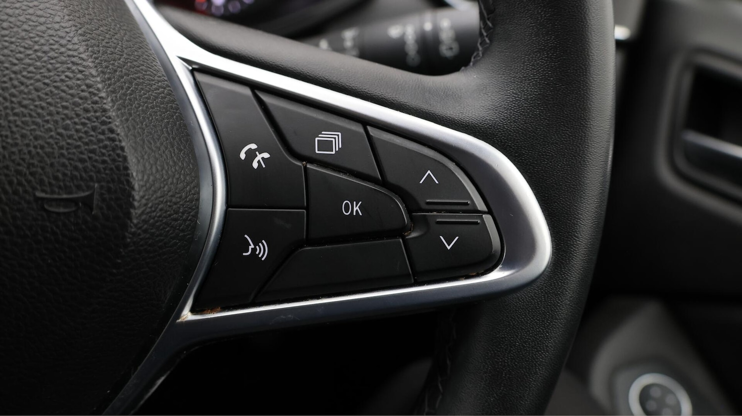 Used Renault Clio 2022 for sale - 76472809: Photo 25