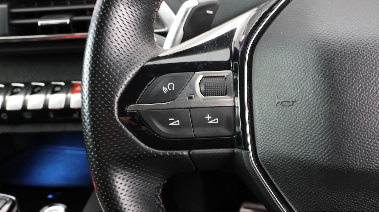 Used Peugeot 3008 2019 for sale - 77393782: Photo 21