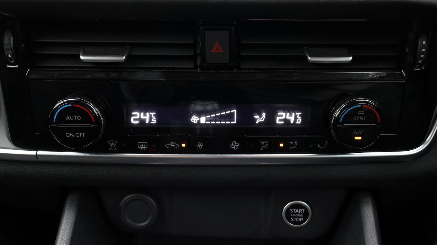 Used Nissan Qashqai for sale - 77854459: Photo 12