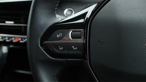 Used Peugeot 2008 2022 for sale - 75431185: Photo 23