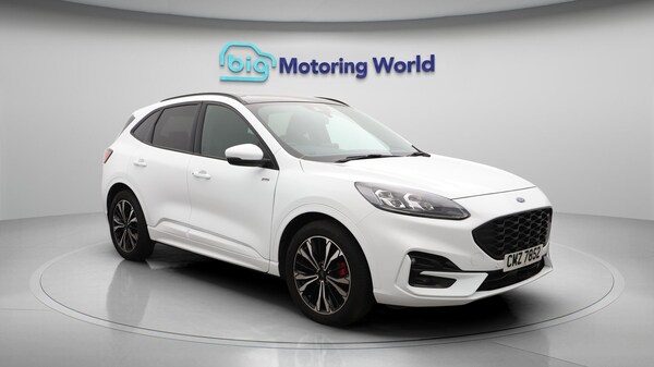 Used Ford Kuga 2023 for sale - 76307463: Photo 2