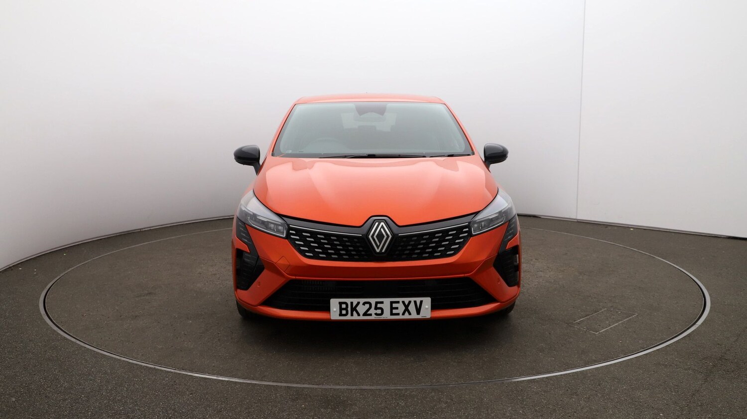 Used Renault Clio for sale - 76811216: Photo 31