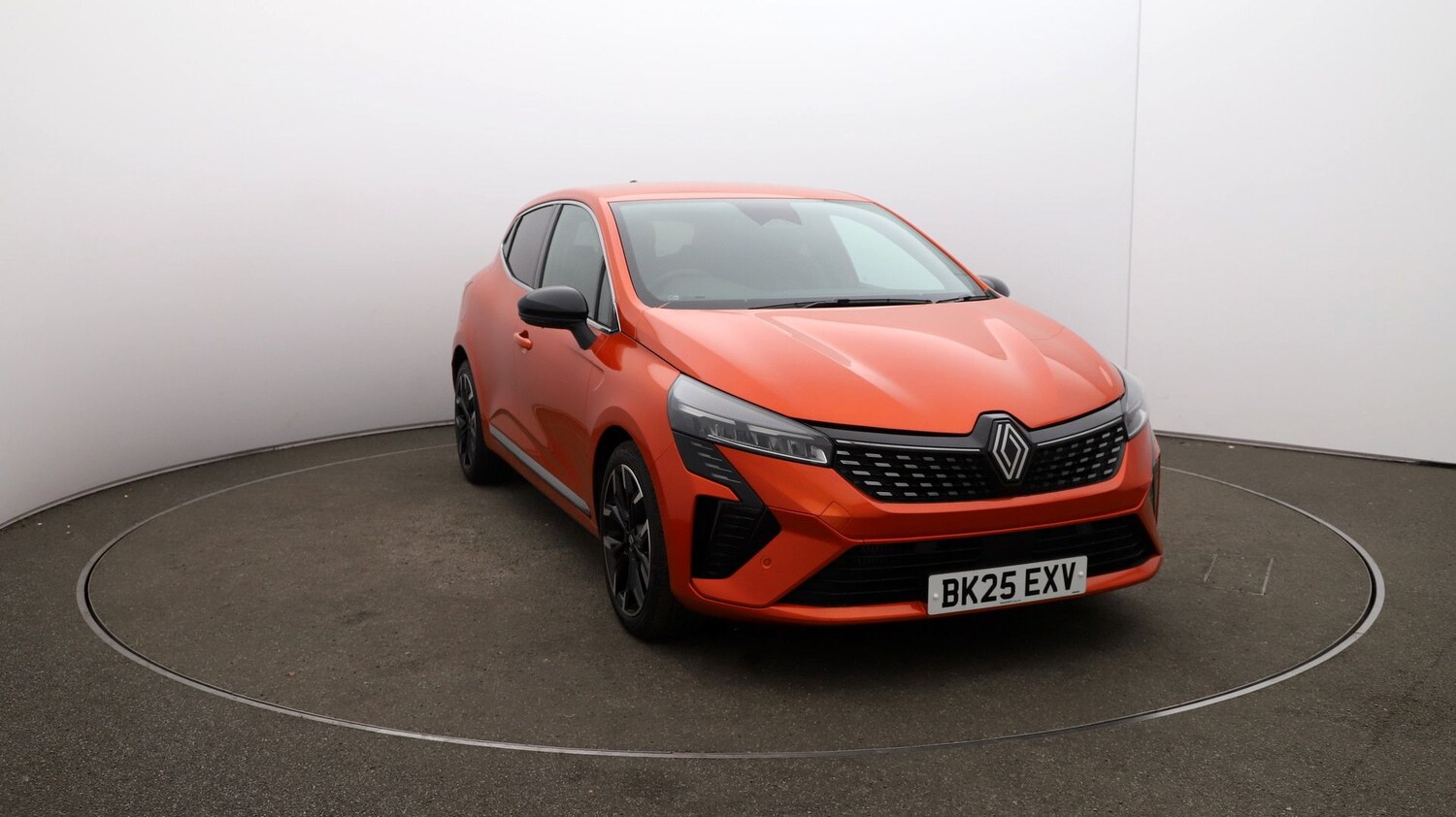 Used Renault Clio for sale - 76811216: Photo 33