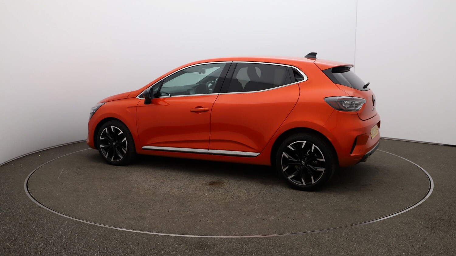 Used Renault Clio for sale - 76811216: Photo 38