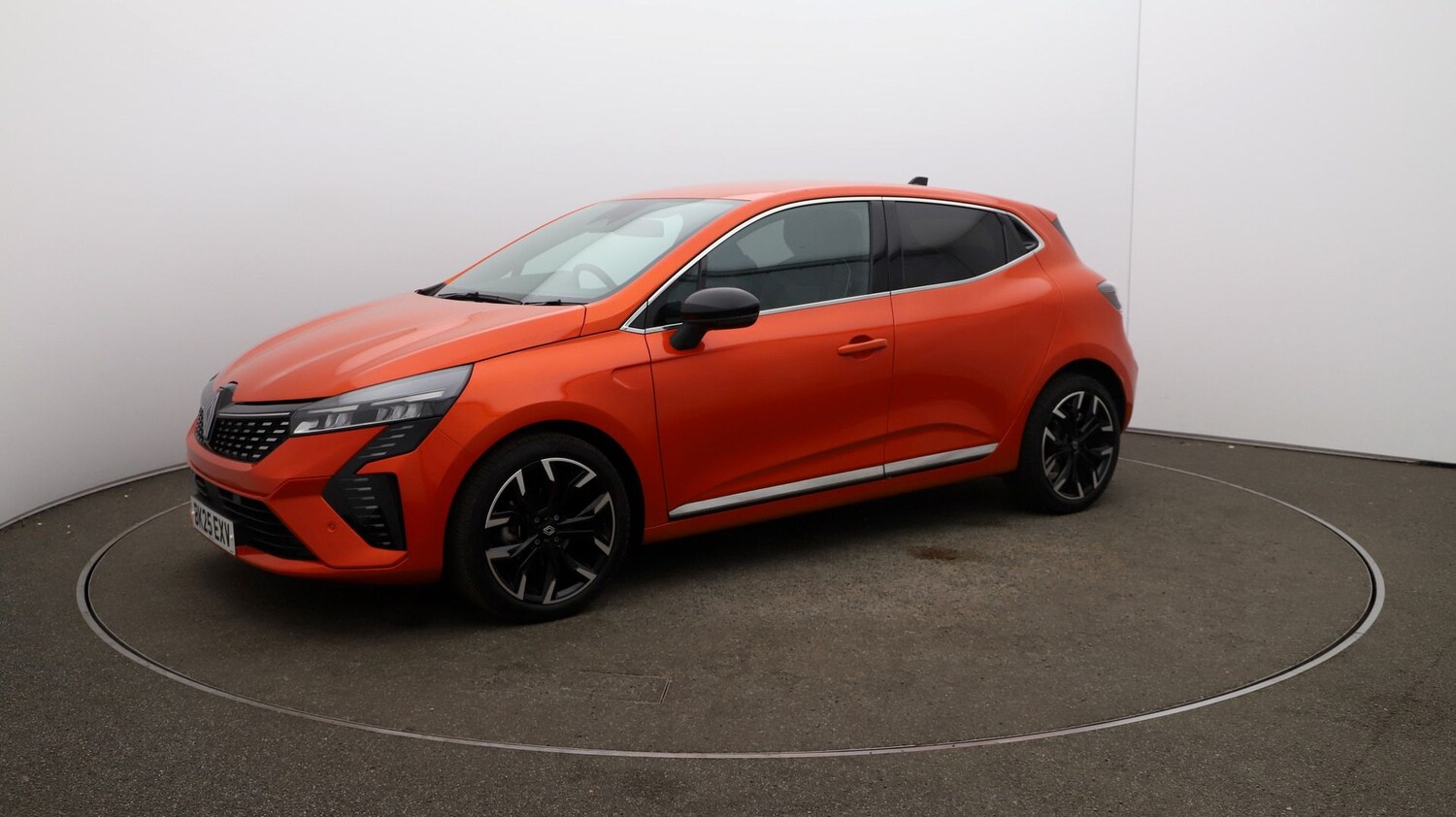 Used Renault Clio for sale - 76811216: Photo 59