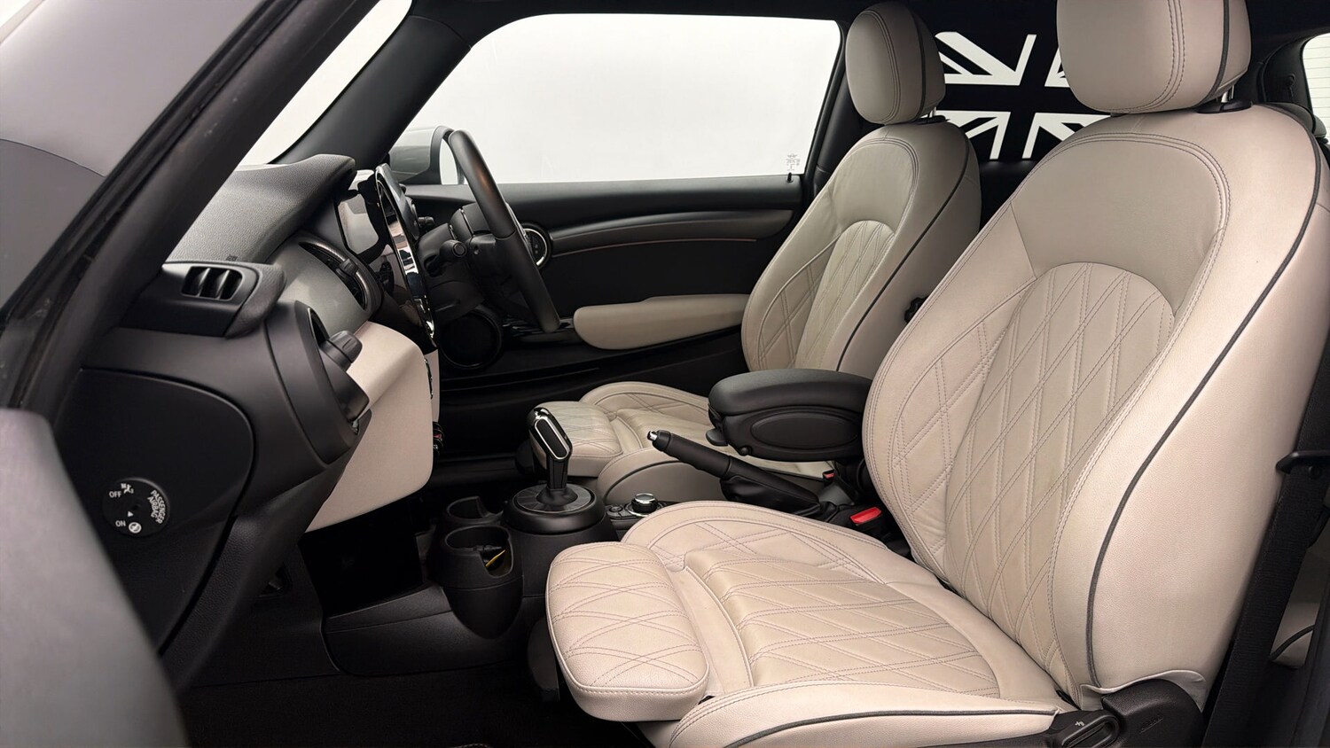 Used MINI Hatch 2021 for sale - 78190039: Photo 13