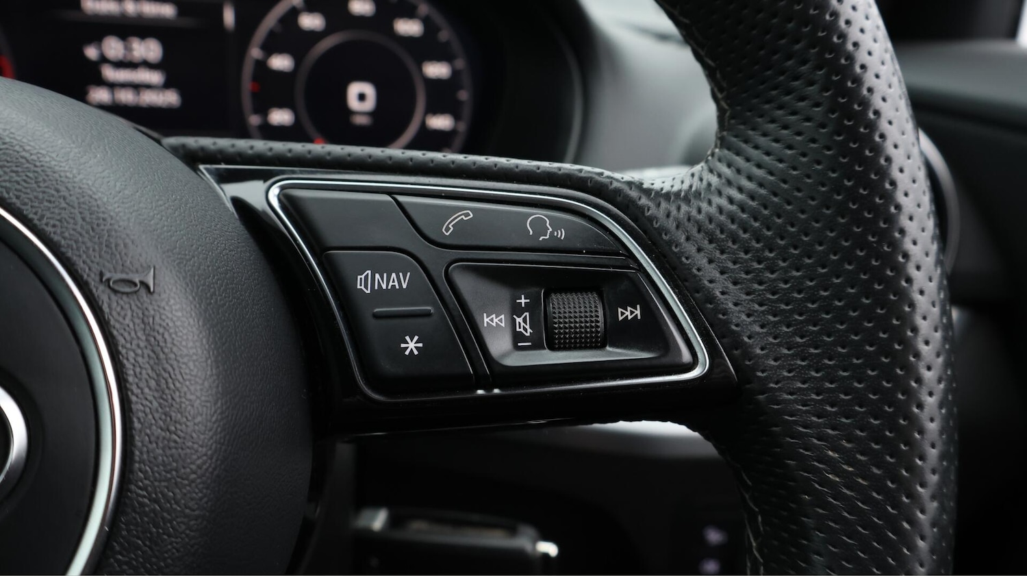 Used Audi Q2 2021 for sale - 76431898: Photo 25