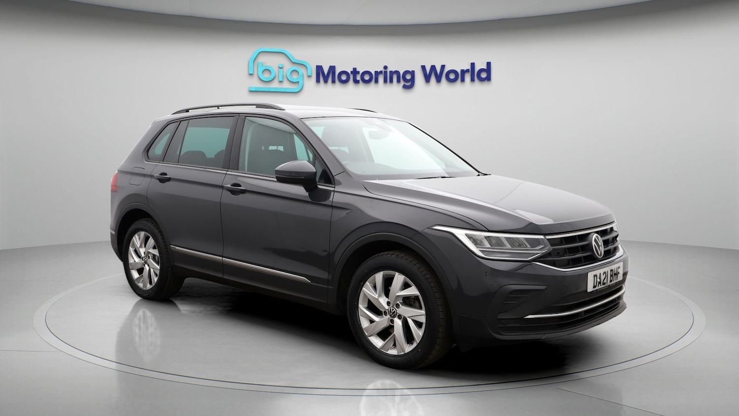 Used Volkswagen Tiguan 2021 for sale - 77678547: Photo 1