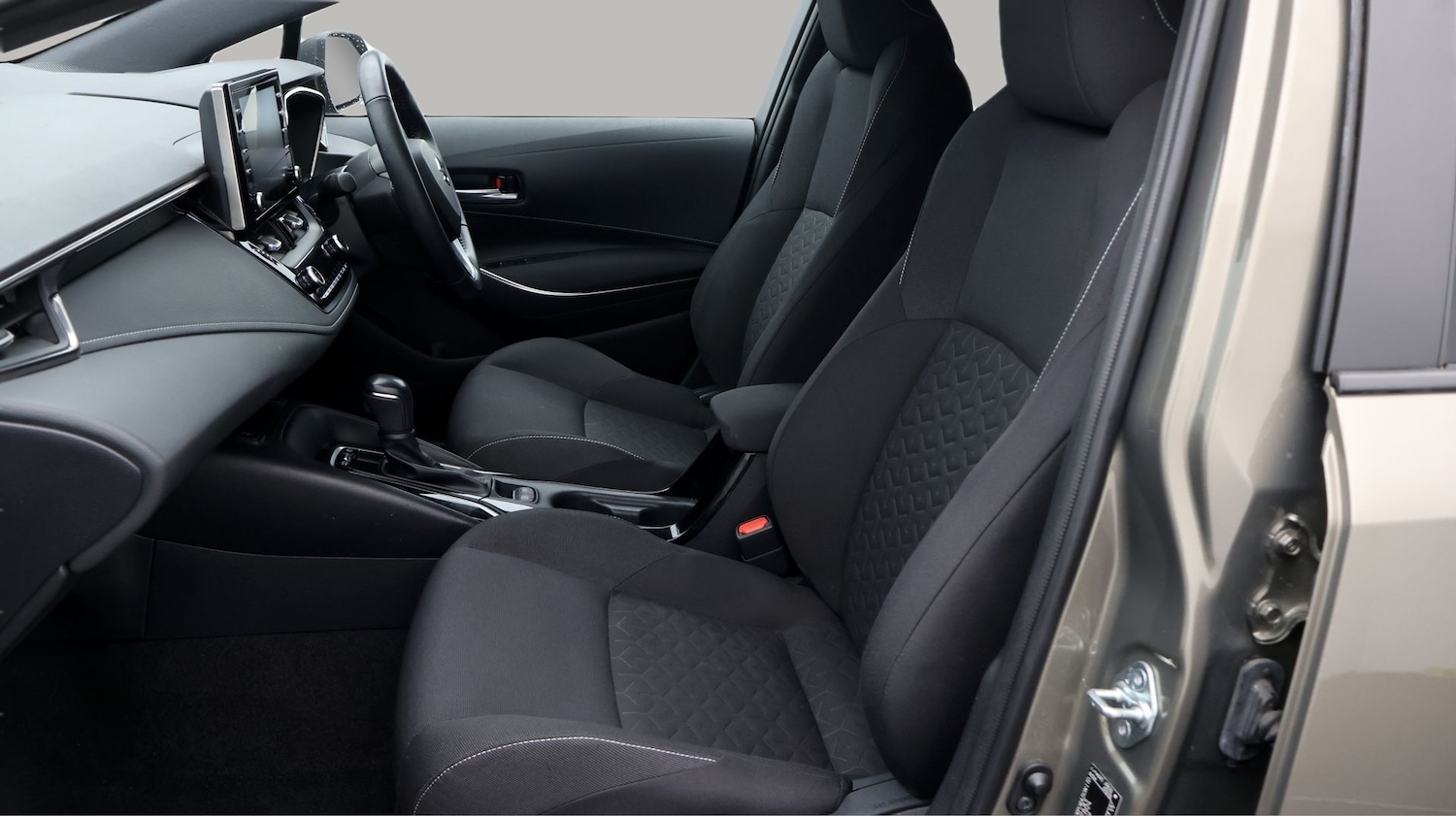 Used Suzuki Swace 2022 for sale - 77182031: Photo 14