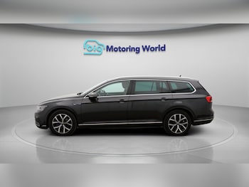 Used Volkswagen Passat 2021 for sale - 77750141: Photo
