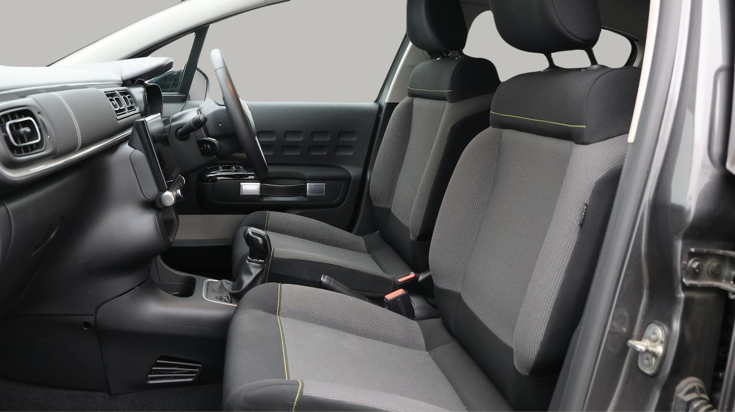 Used Citroen C3 2023 for sale - 76380789: Photo 14