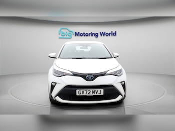 Used Toyota C-HR 2023 for sale - 77403800: Photo