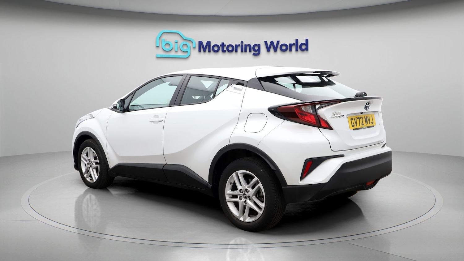 Used Toyota C-HR 2023 for sale - 77403800: Photo 5