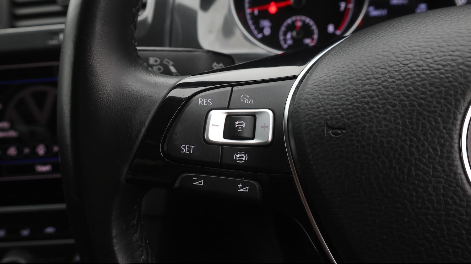 Used Volkswagen Golf 2020 for sale - 76484885: Photo 24