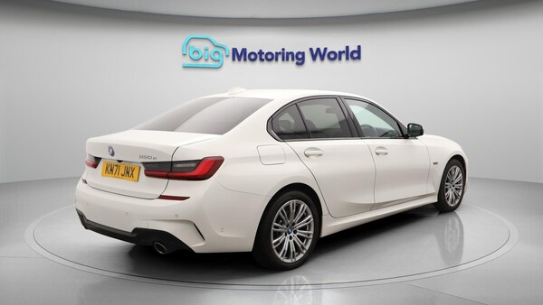 Used BMW 3 Series 2021 for sale - 76001342: Photo 8