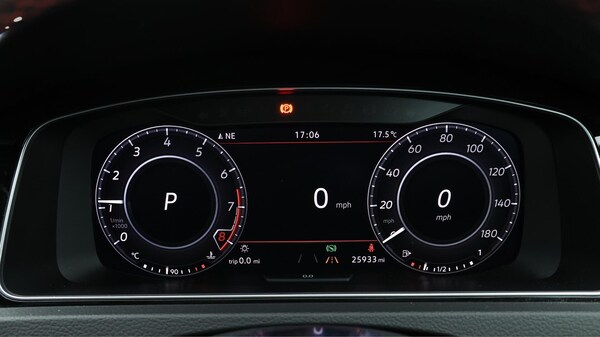 Used Volkswagen Golf 2020 for sale - 75657274: Photo 11
