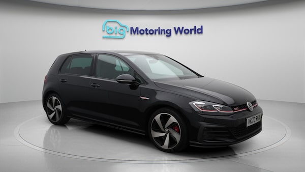 Used Volkswagen Golf 2020 for sale - 75657274: Photo 2