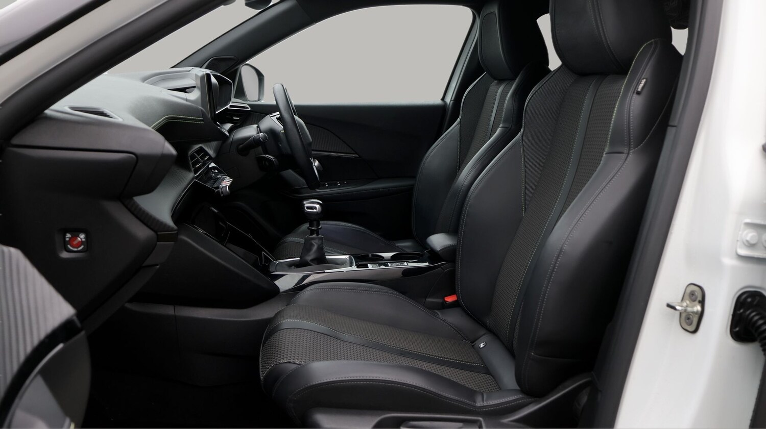 Used Peugeot 2008 2022 for sale - 77258445: Photo 14