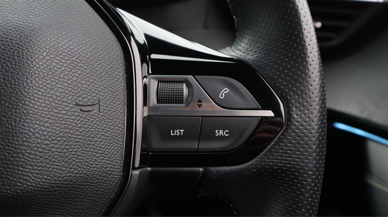 Used Peugeot 2008 2022 for sale - 77258445: Photo 23