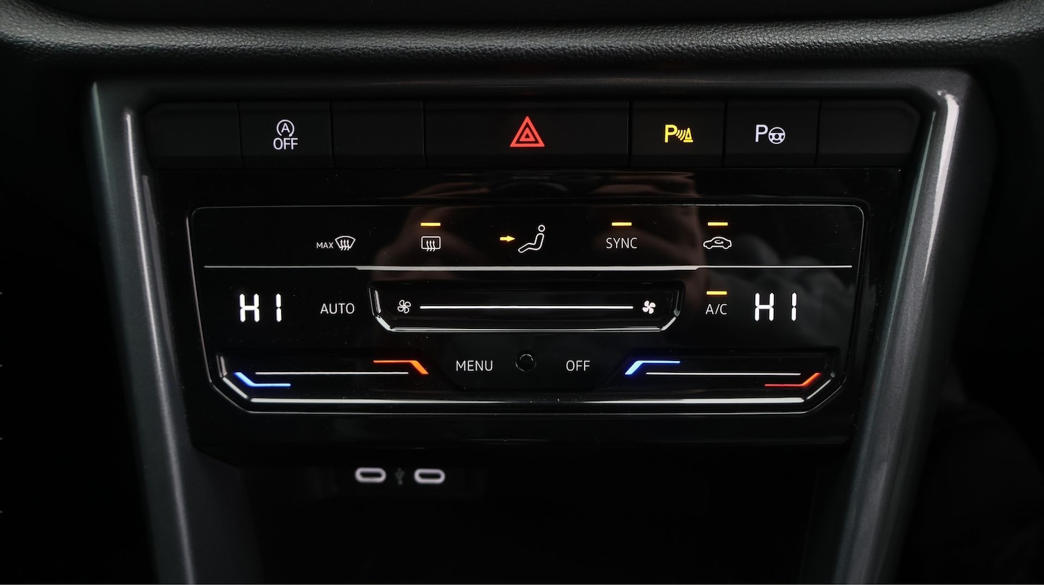 Used Volkswagen T-Roc 2024 for sale - 77616496: Photo 12