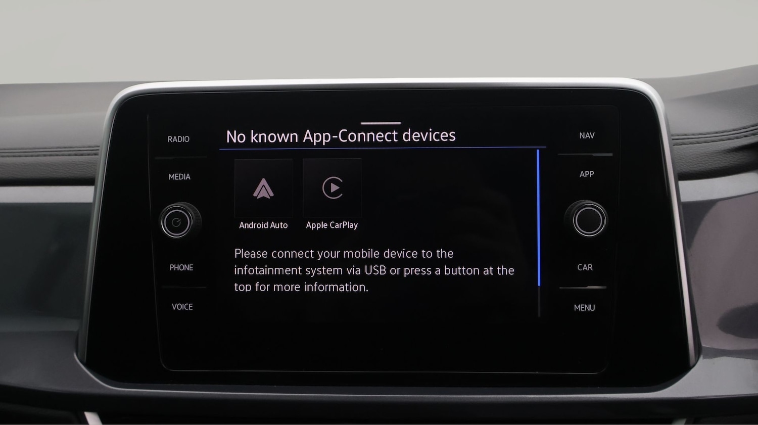 Used Volkswagen T-Roc 2024 for sale - 77616496: Photo 24