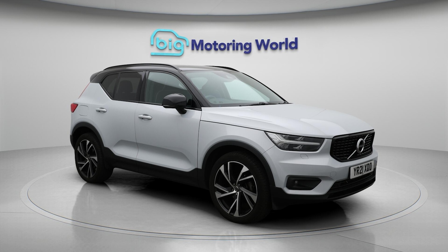 Used Volvo XC40 2021 for sale - 76499845: Photo 2