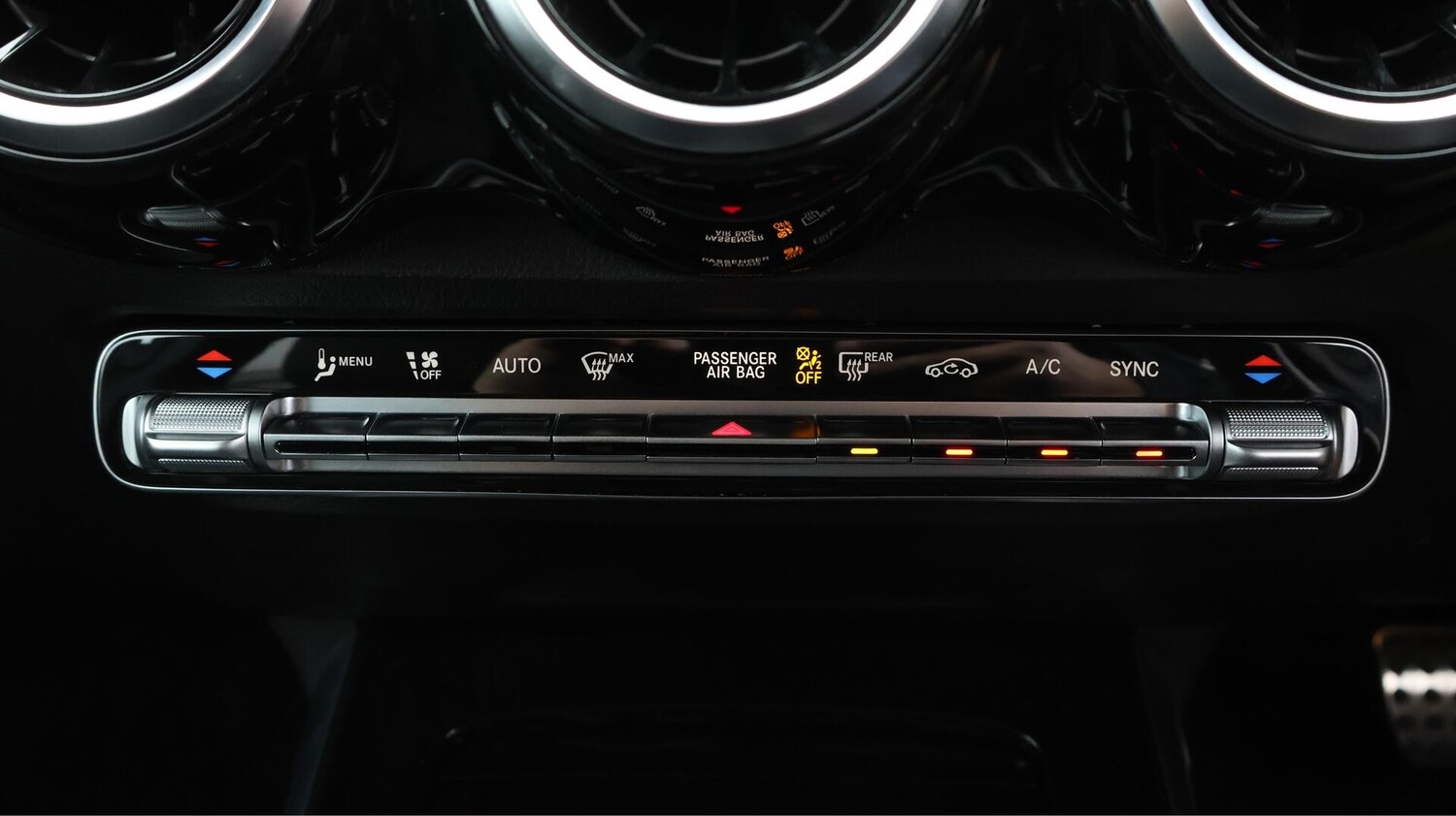 Used Mercedes-Benz GLB 2022 for sale - 76084510: Photo 13