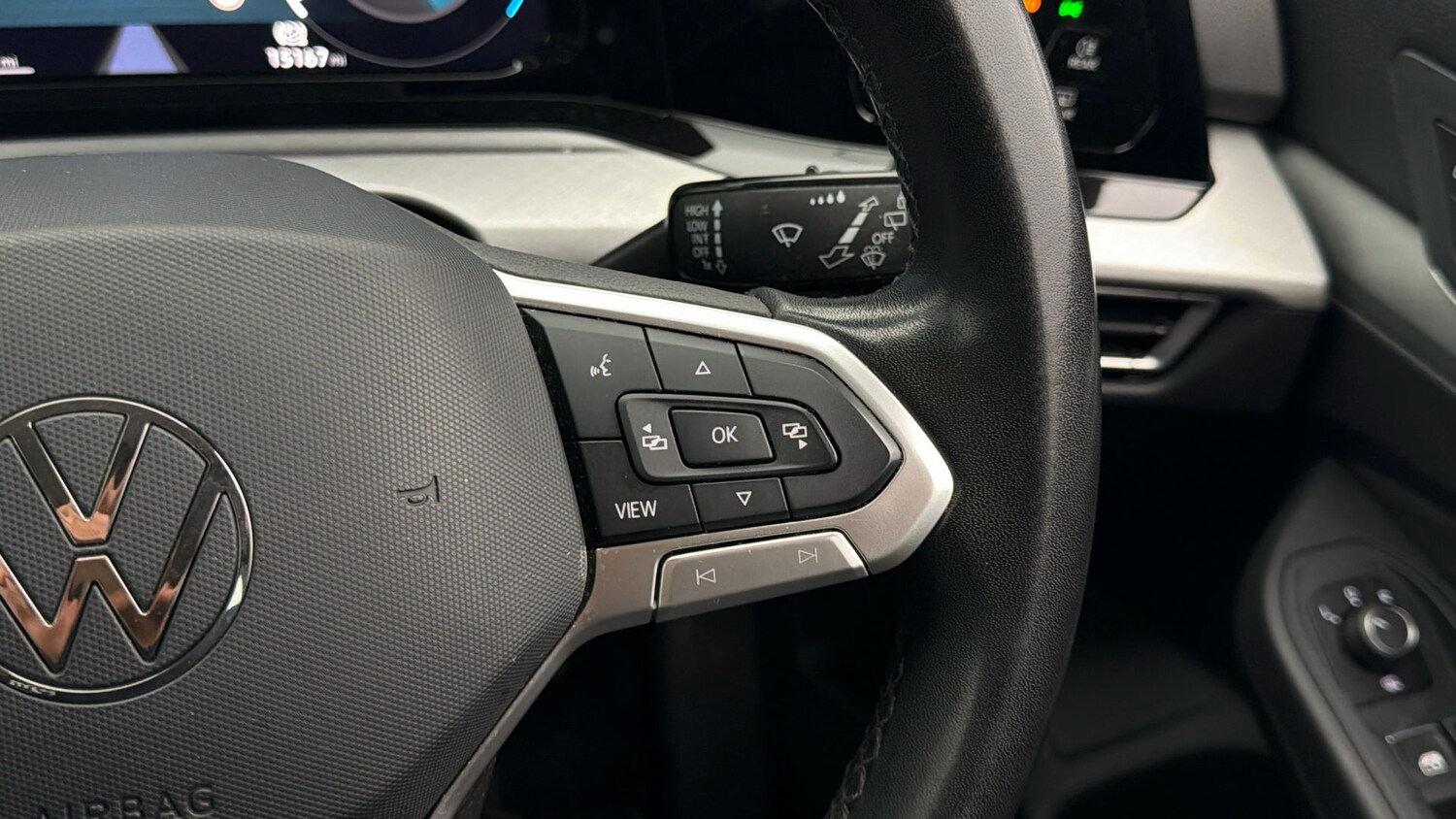 Used Volkswagen Golf 2023 for sale - 77918396: Photo 23