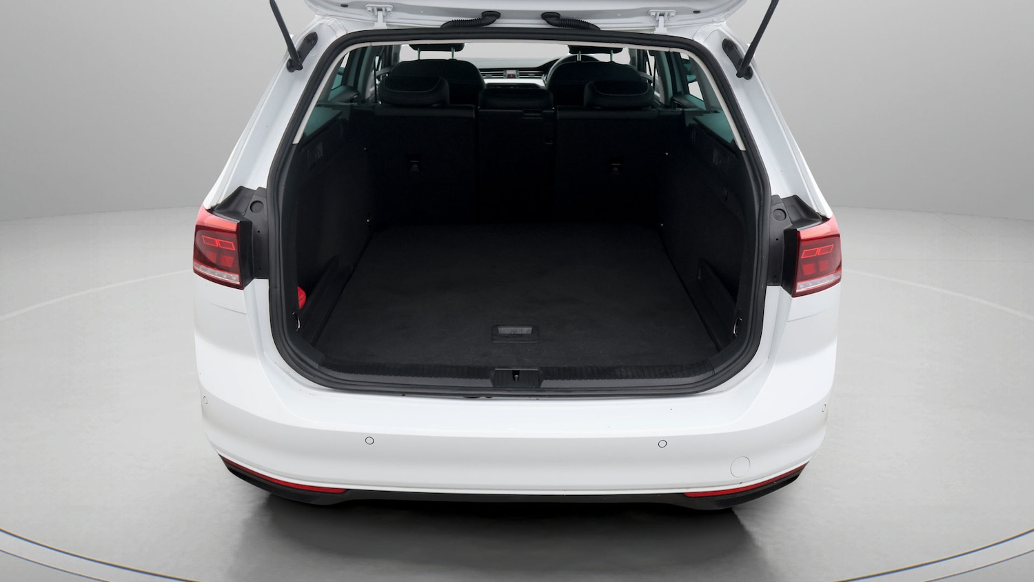 Used Volkswagen Passat 2023 for sale - 77214747: Photo 17