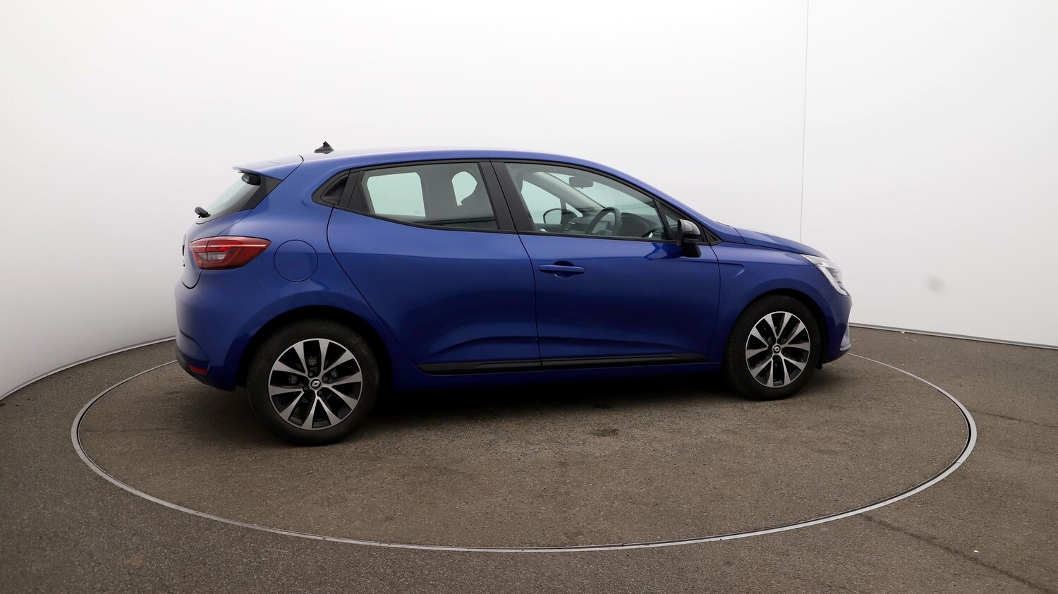 Used Renault Clio for sale - 76810825: Photo 42