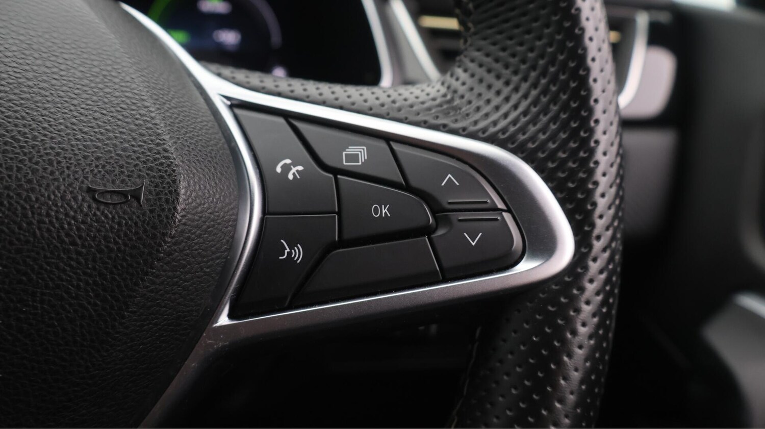 Used Renault Captur 2024 for sale - 76538975: Photo 24