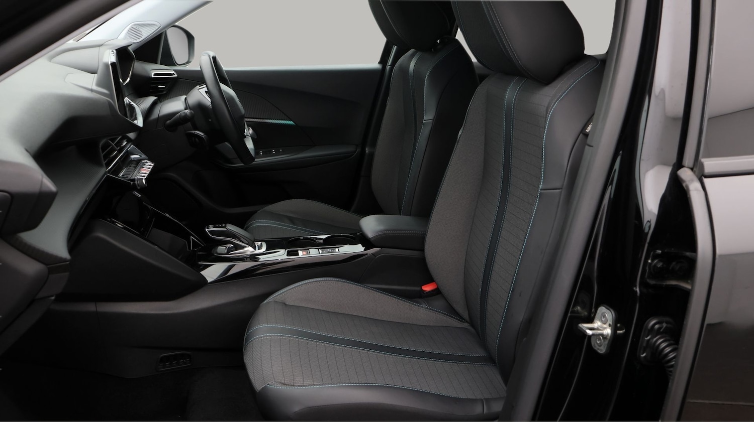 Used Peugeot 2008 2021 for sale - 77405580: Photo 14