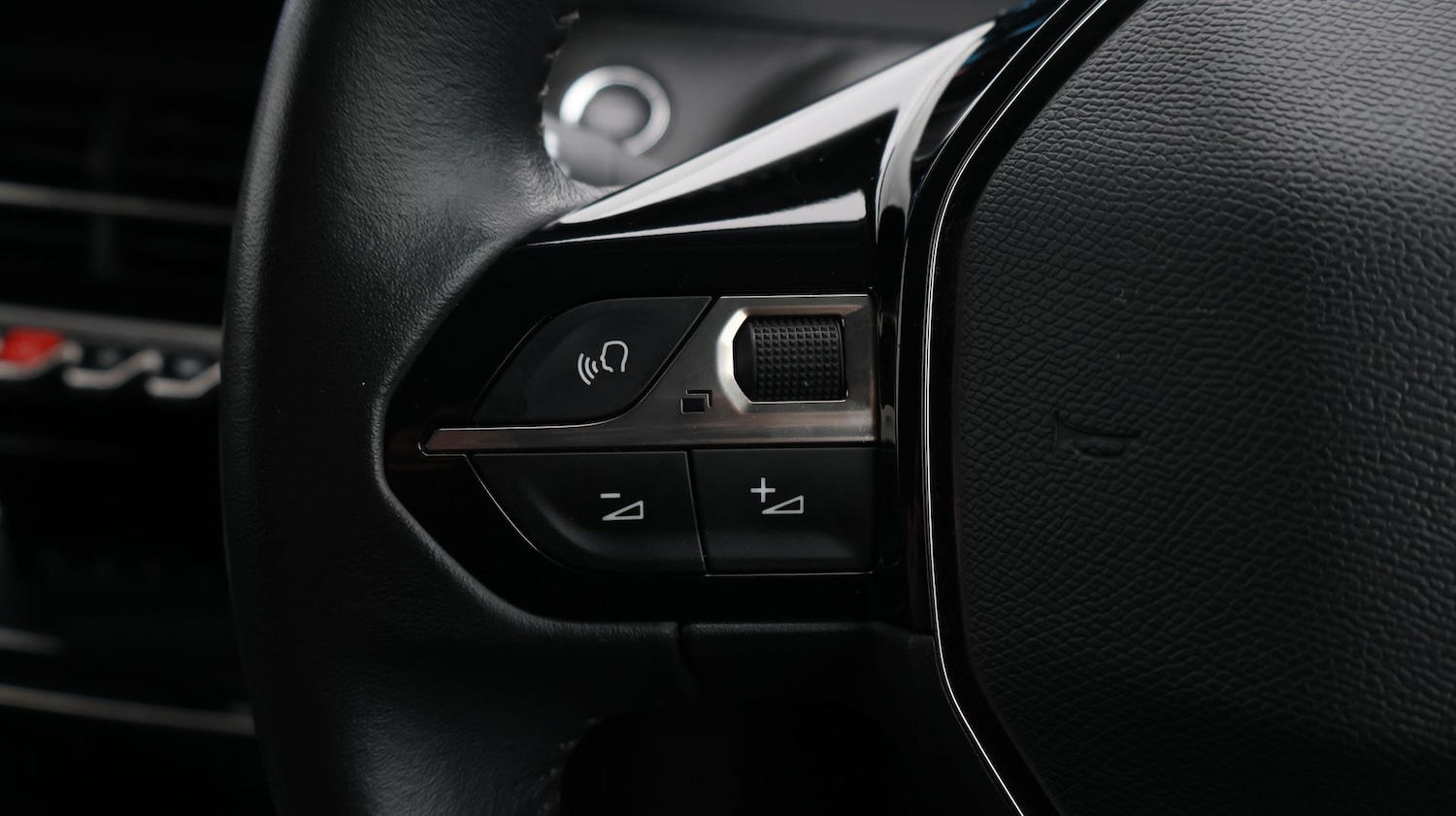 Used Peugeot 2008 2021 for sale - 77405580: Photo 25