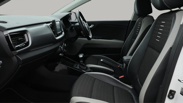 Used Kia Stonic 2019 for sale - 76227628: Photo 15
