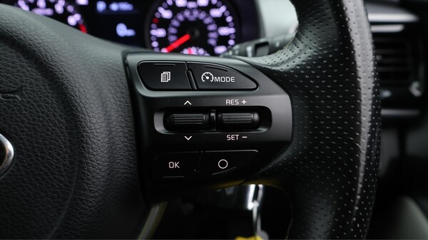 Used Kia Stonic 2019 for sale - 76227628: Photo 24