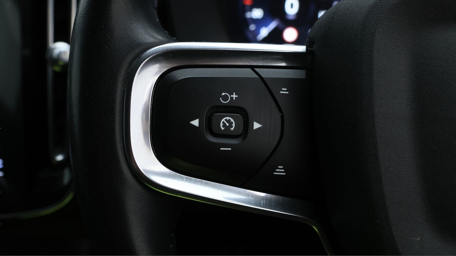 Used Volvo XC40 2021 for sale - 77581528: Photo 22