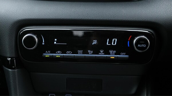 Used Mazda Mazda2 HYBRID 2024 for sale - 75624210: Photo 13